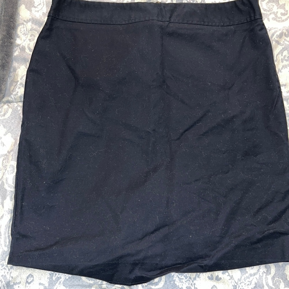 Women’s Banana Republic pencil skirt Sz:12 Color: Navy Blue